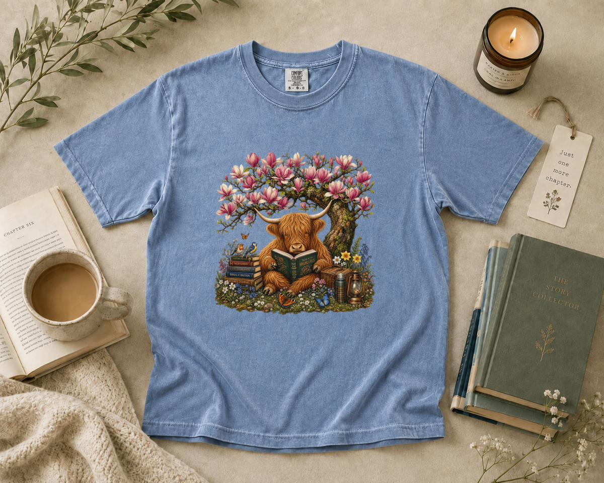 Highland Cow Reading T-Shirt